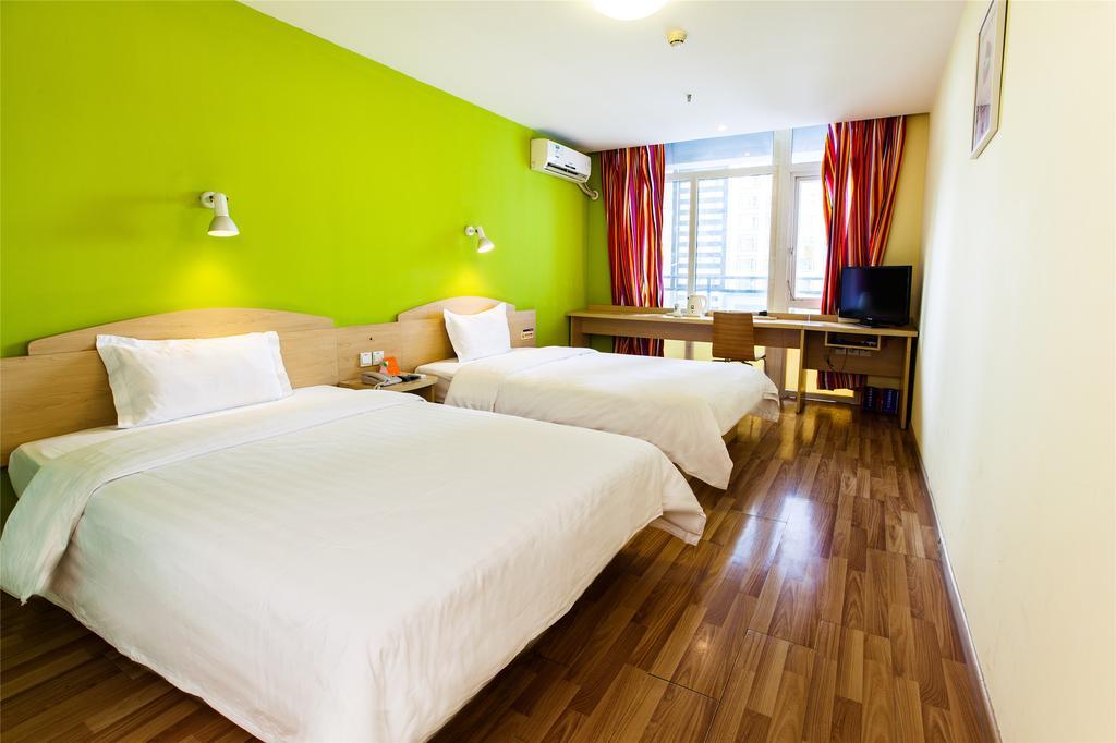 7Days Inn Qingdao Wusi Square Middle Xianggang Road Экстерьер фото